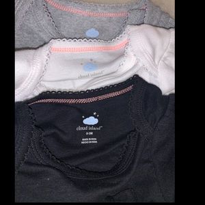 White black gray , small pocket with bow .